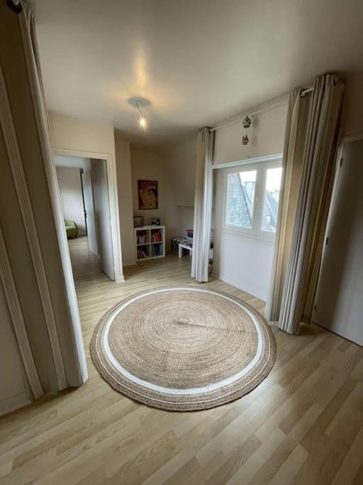 Laroche Grand Duplex Dans Le Centre Historique Avec Garage Lejlighed Vannes Eksteriør billede