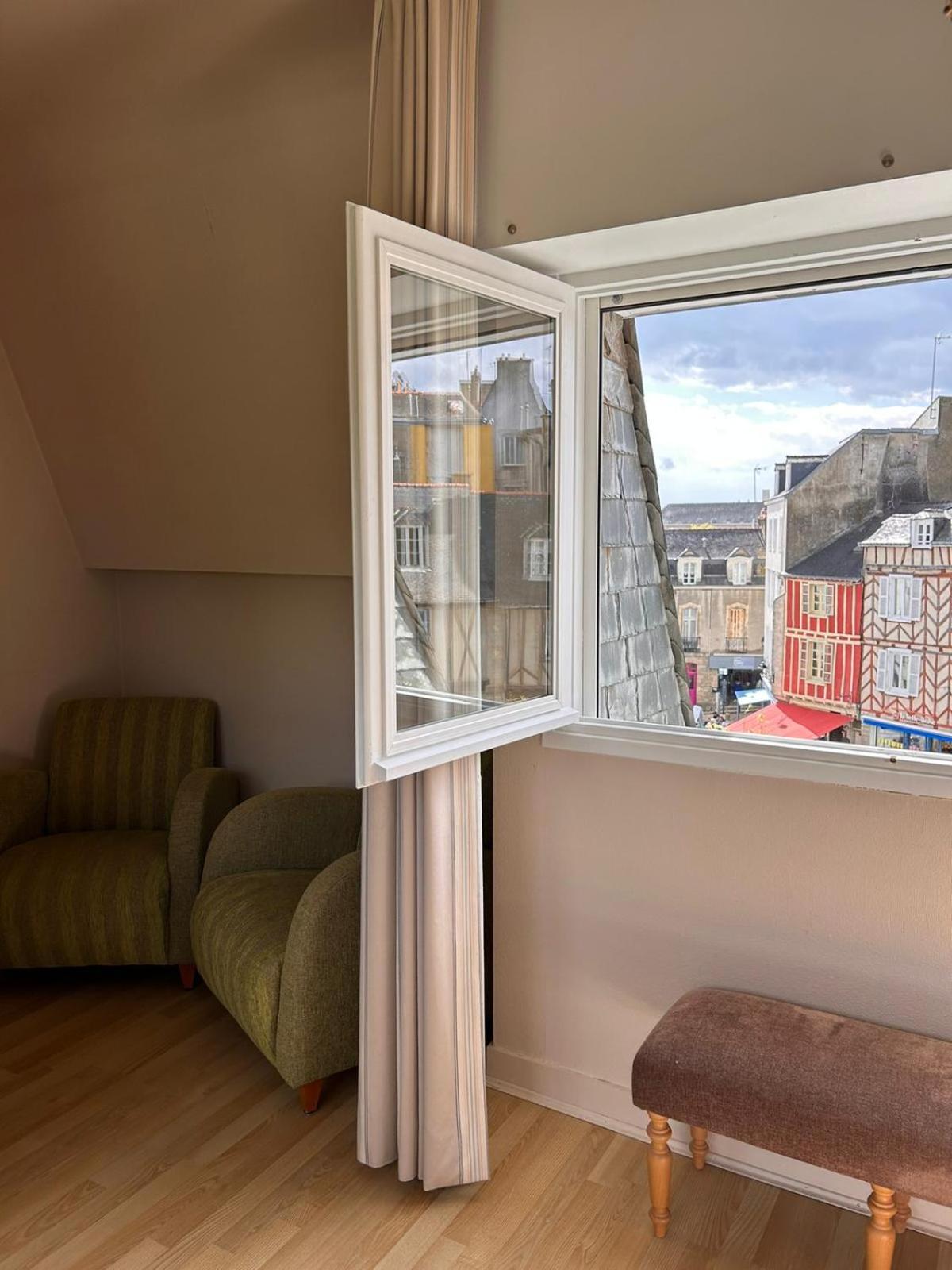 Laroche Grand Duplex Dans Le Centre Historique Avec Garage Lejlighed Vannes Eksteriør billede