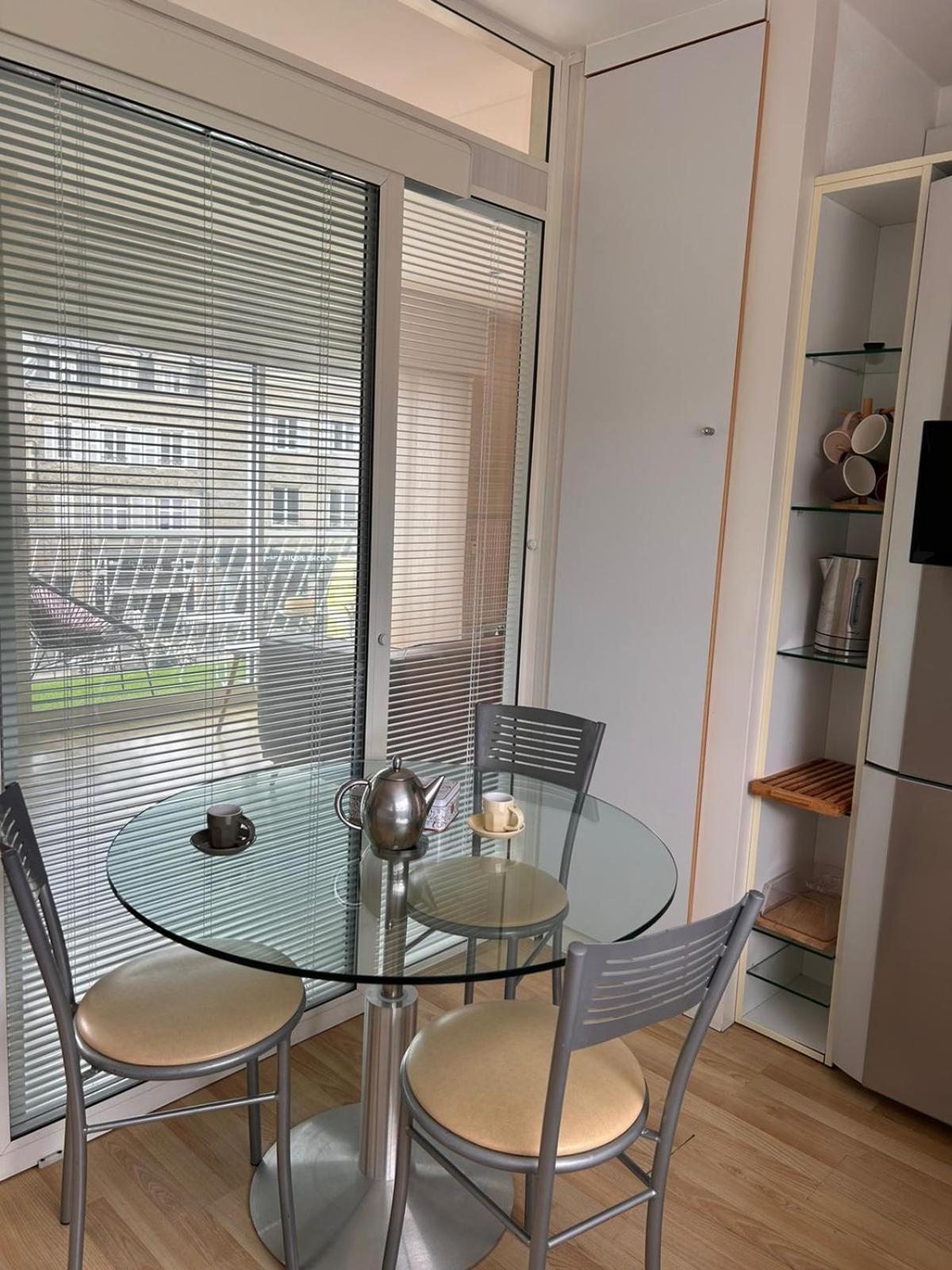 Laroche Grand Duplex Dans Le Centre Historique Avec Garage Lejlighed Vannes Eksteriør billede